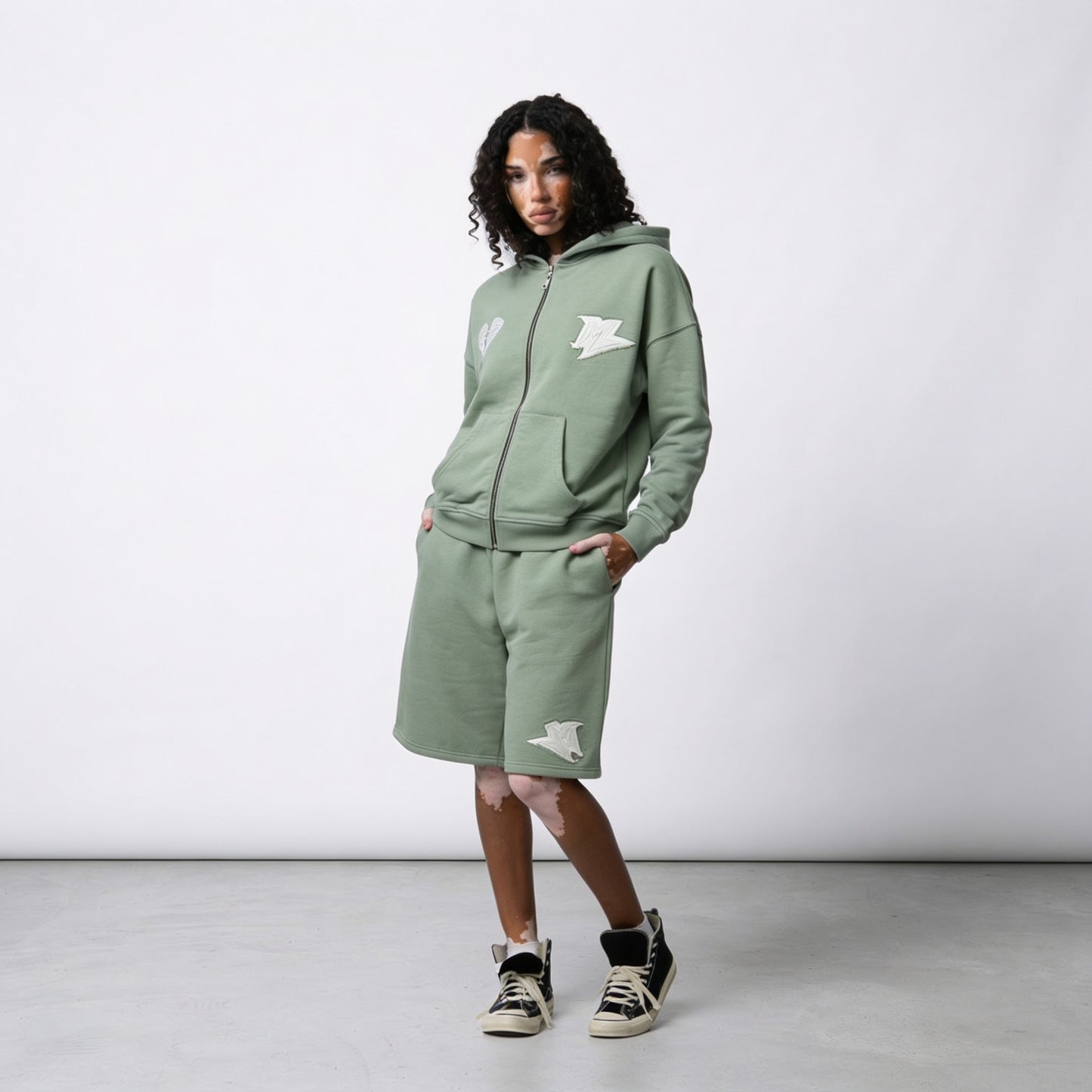 GREEN BASIC ZIP HOODIE